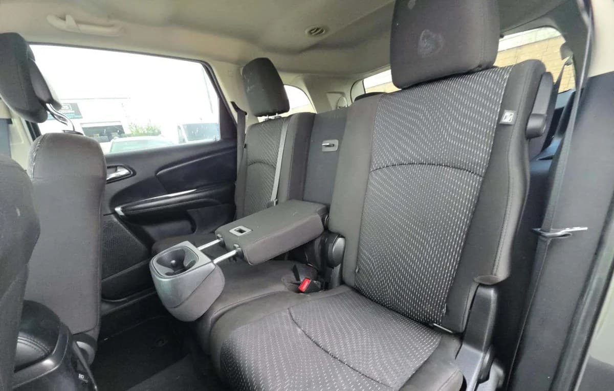 2018 DODGE JOURNEY SXT 6