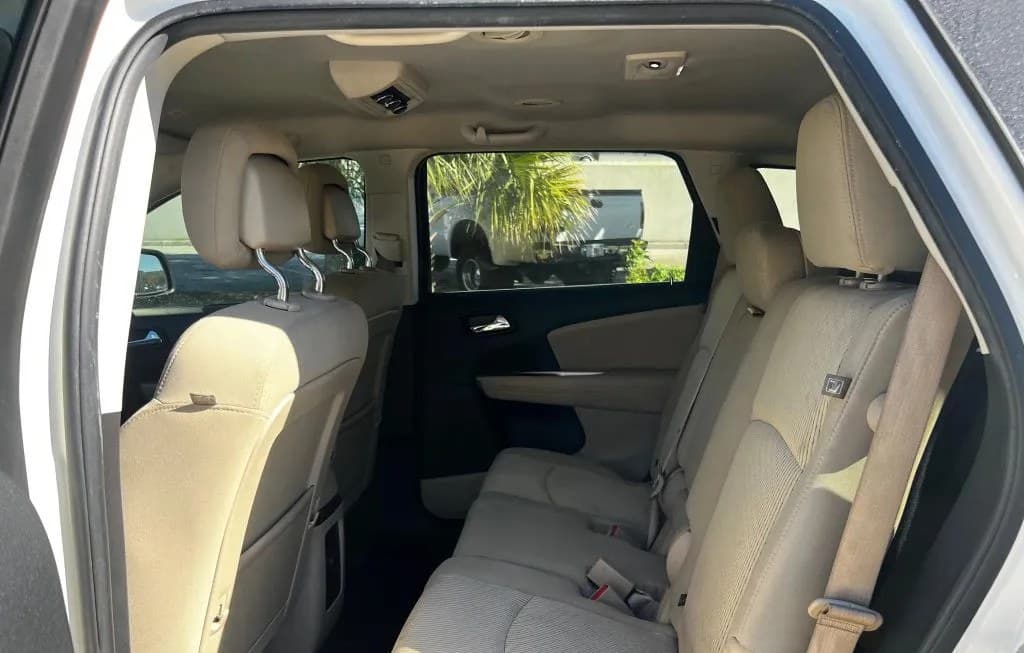 2019 DODGE JOURNEY SE 6