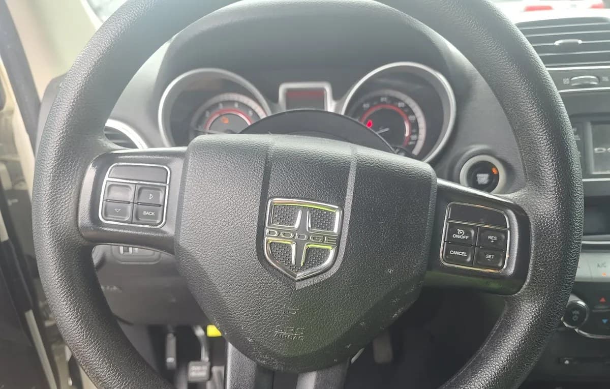 2019 DODGE JOURNEY SE 6