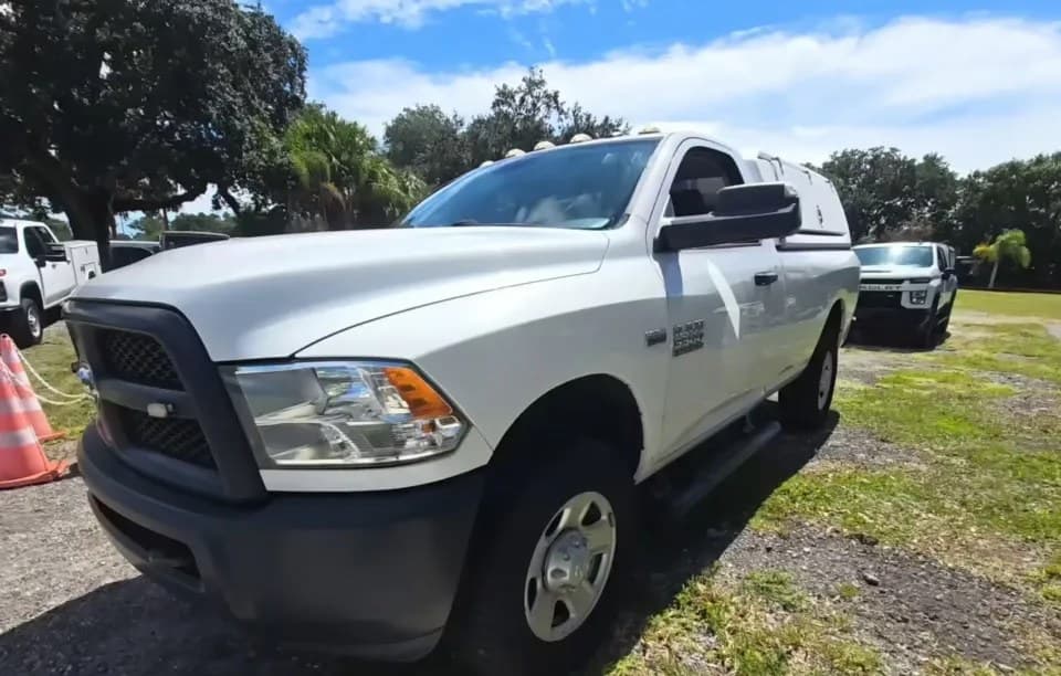 2017 RAM 3500 TRADESMAN REGULAR CAB LONG BED 2
