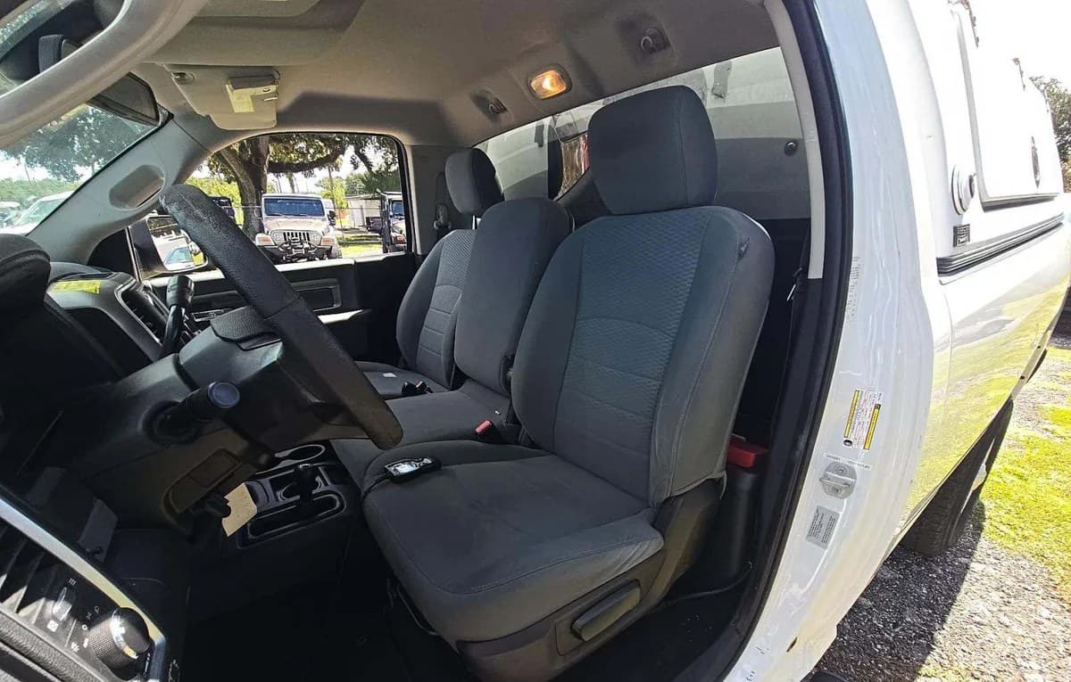 2017 RAM 3500 TRADESMAN REGULAR CAB LONG BED 4
