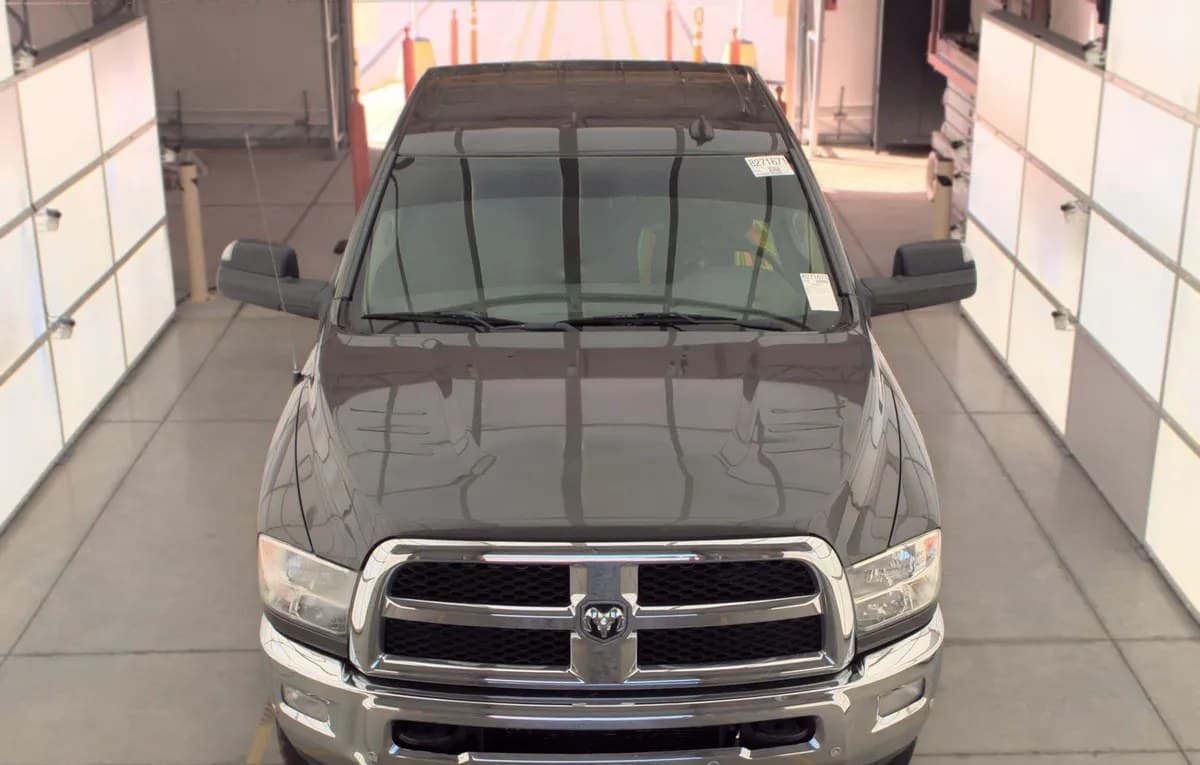 2018 RAM 3500 SLT CREW CAB MEDIUM BED 3