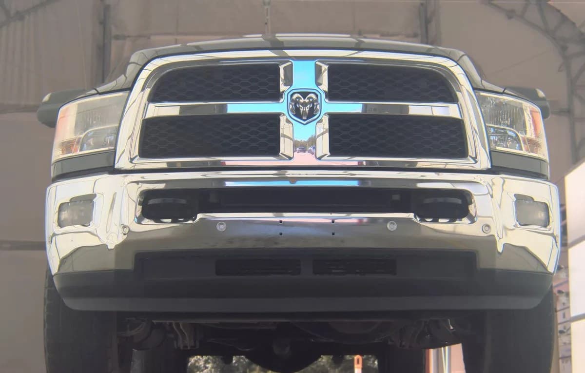 2018 RAM 3500 SLT CREW CAB MEDIUM BED 4