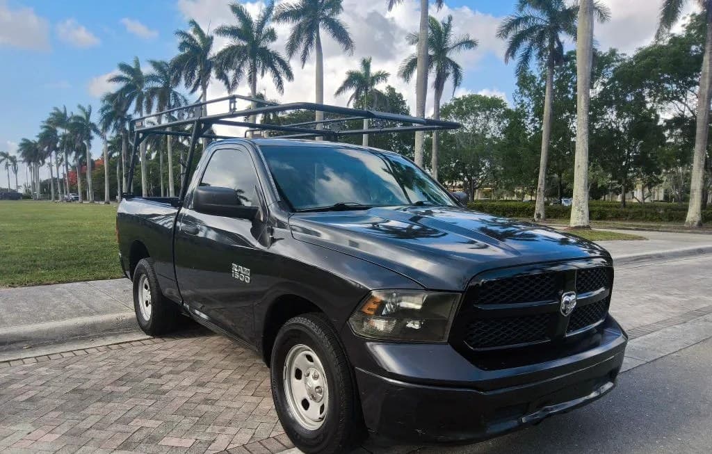 2017 RAM 1500 TRADESMAN REGULAR CAB MEDIUM BED 2
