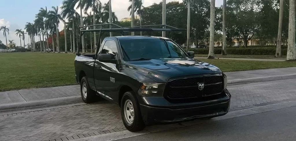 2017 RAM 1500 TRADESMAN REGULAR CAB MEDIUM BED 6