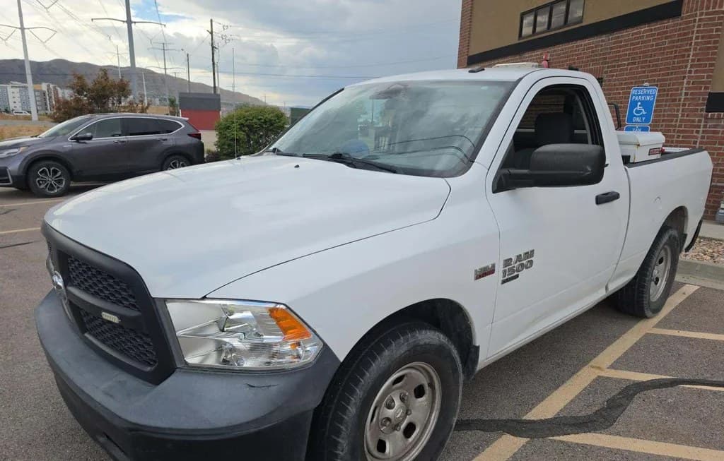 2019 RAM 1500 CLASSIC TRADESMAN REGULAR CAB MEDIUM BED 1