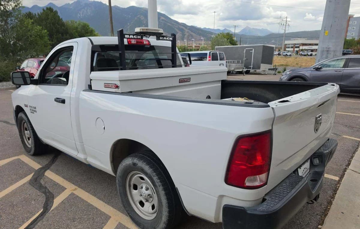 2019 RAM 1500 CLASSIC TRADESMAN REGULAR CAB MEDIUM BED 3
