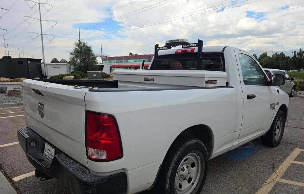2019 RAM 1500 CLASSIC TRADESMAN REGULAR CAB MEDIUM BED 4