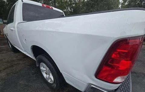 2019 RAM 1500 CLASSIC SLT REGULAR CAB MEDIUM BED 4