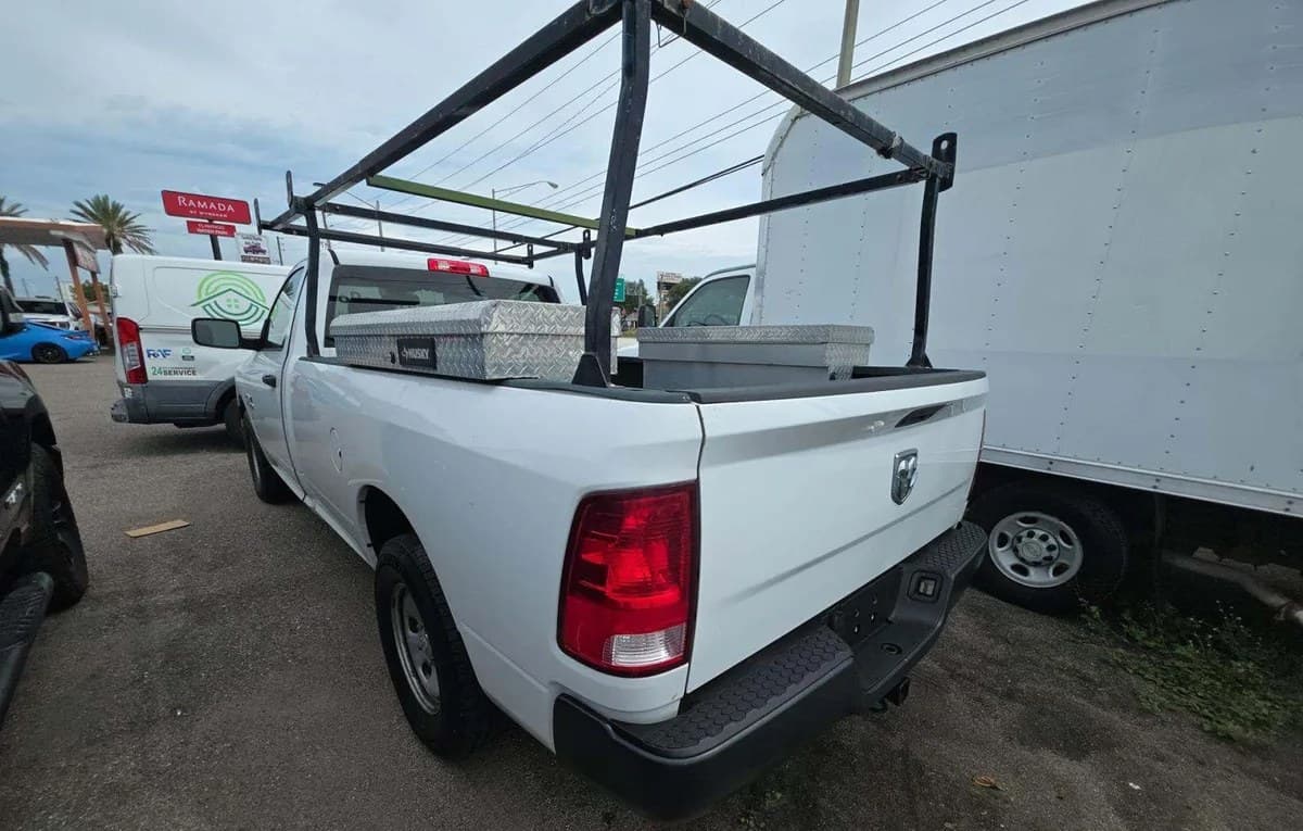 2018 RAM 1500 EXPRESS REGULAR CAB LONG BED 3