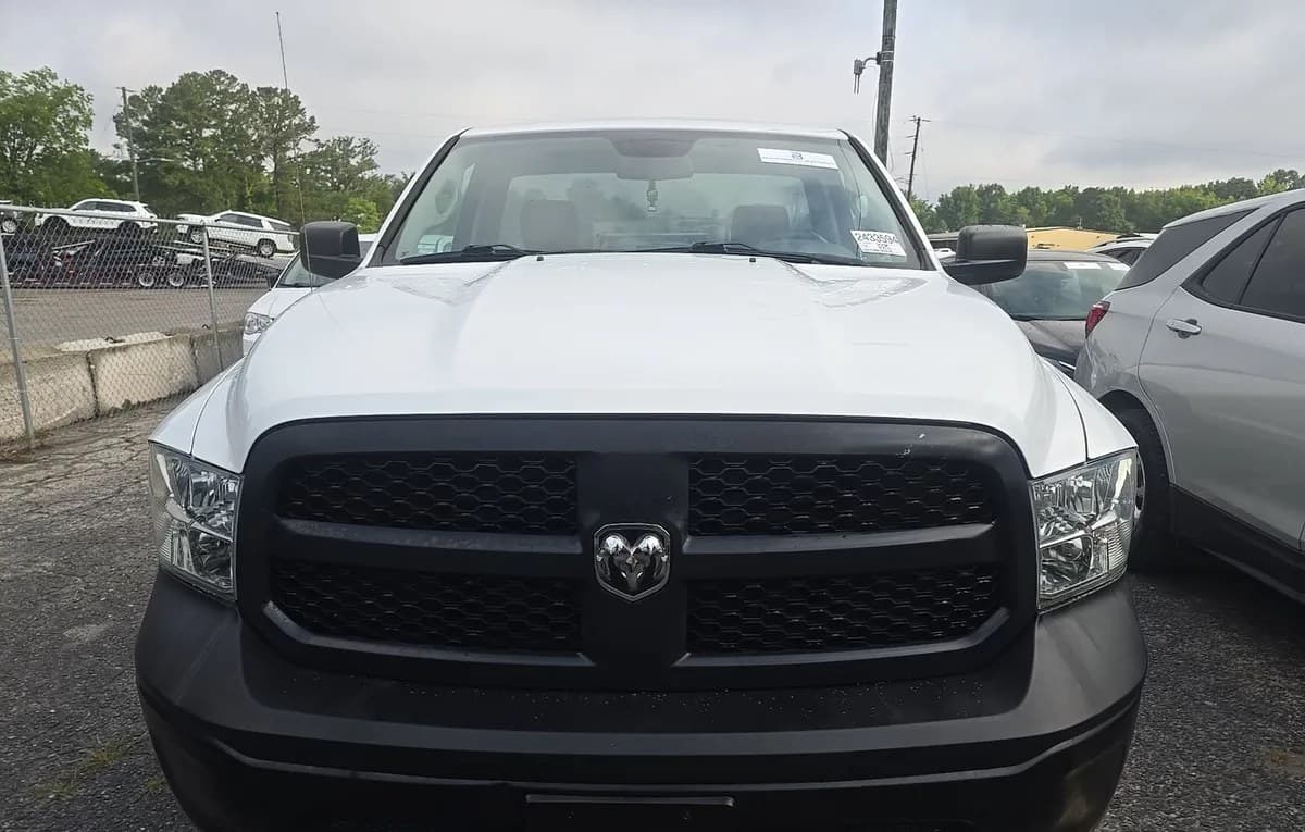 2018 RAM 1500 EXPRESS REGULAR CAB LONG BED 3