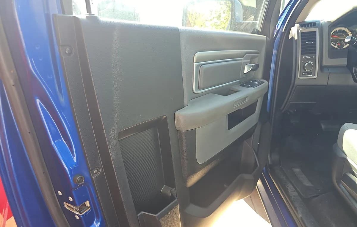 2018 RAM 1500 EXPRESS REGULAR CAB LONG BED 6