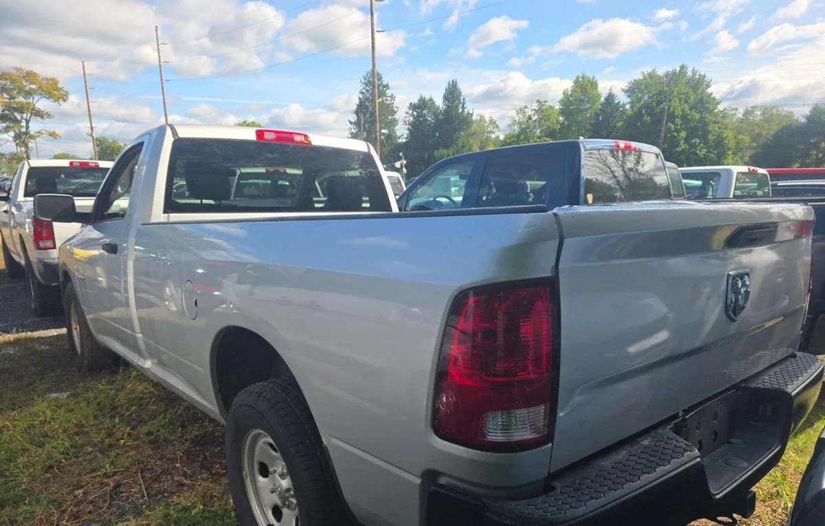 2017 RAM 1500 TRADESMAN REGULAR CAB LONG BED 3