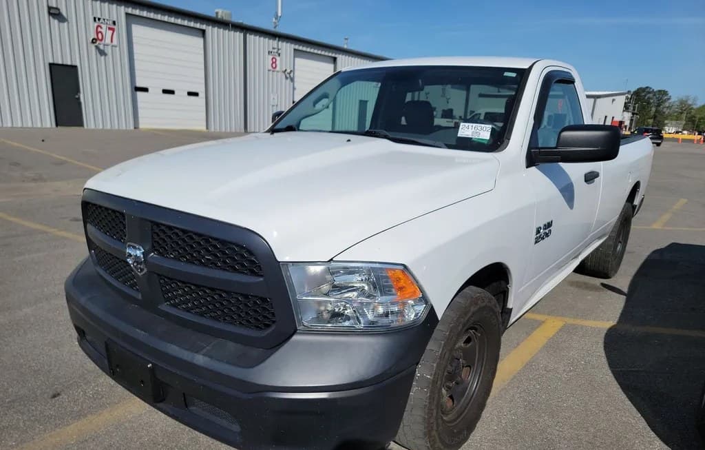 2018 RAM 1500 EXPRESS REGULAR CAB LONG BED 1