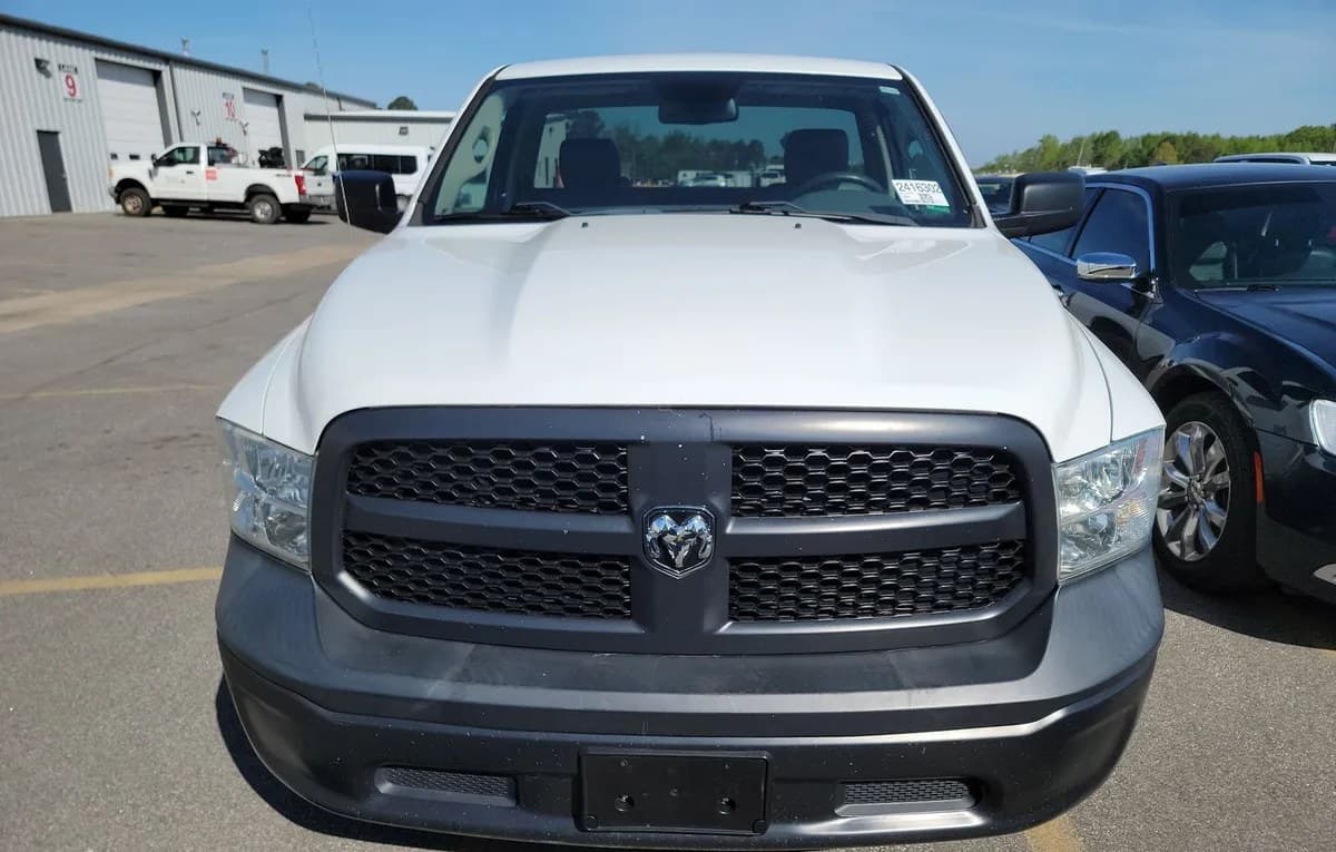 2018 RAM 1500 EXPRESS REGULAR CAB LONG BED 3
