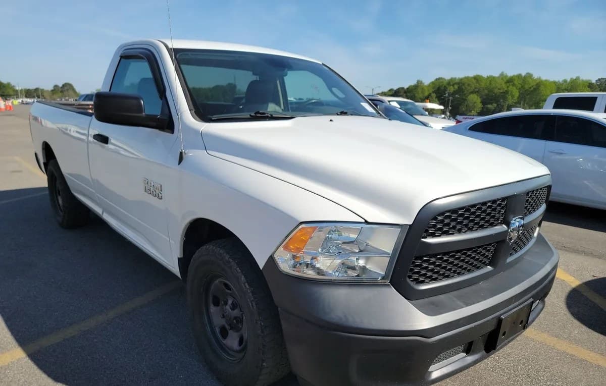 2018 RAM 1500 EXPRESS REGULAR CAB LONG BED 4