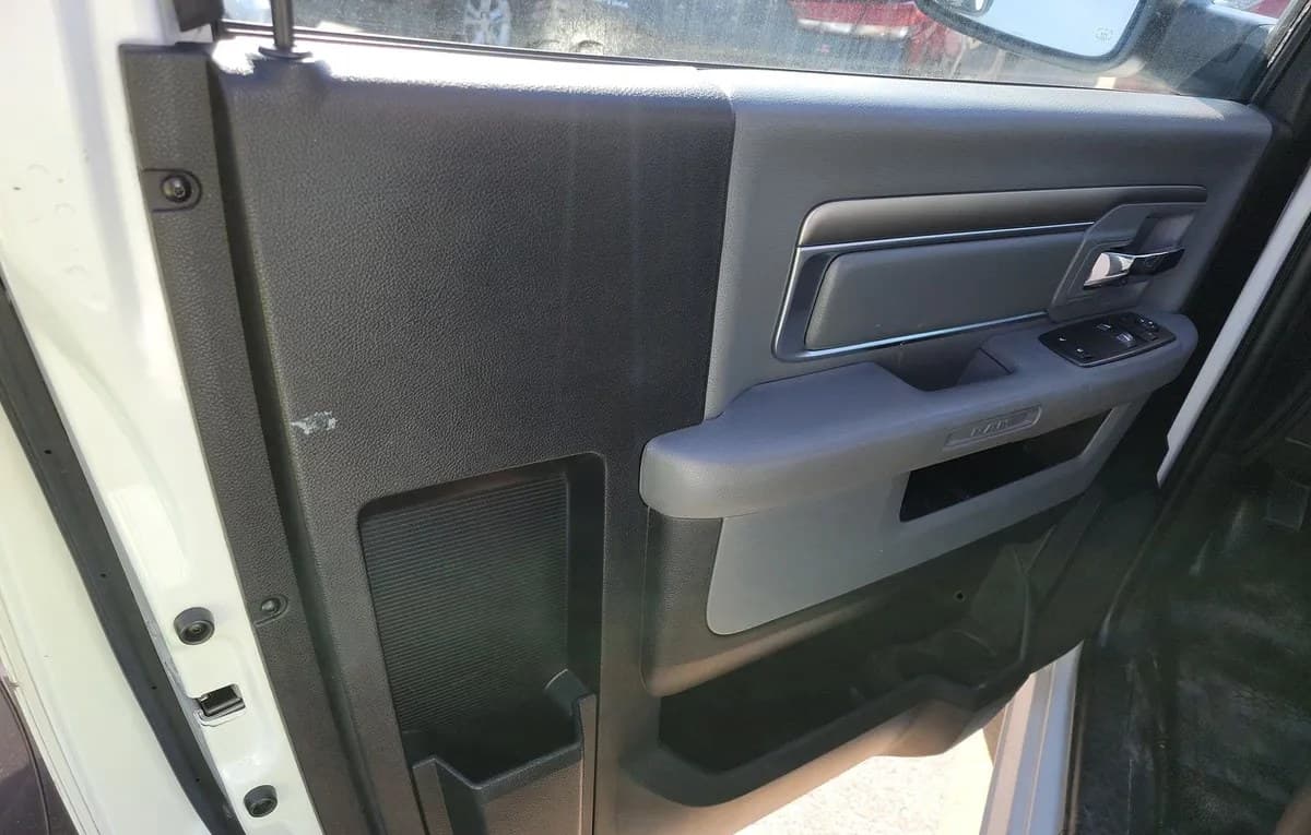 2018 RAM 1500 EXPRESS REGULAR CAB LONG BED 6