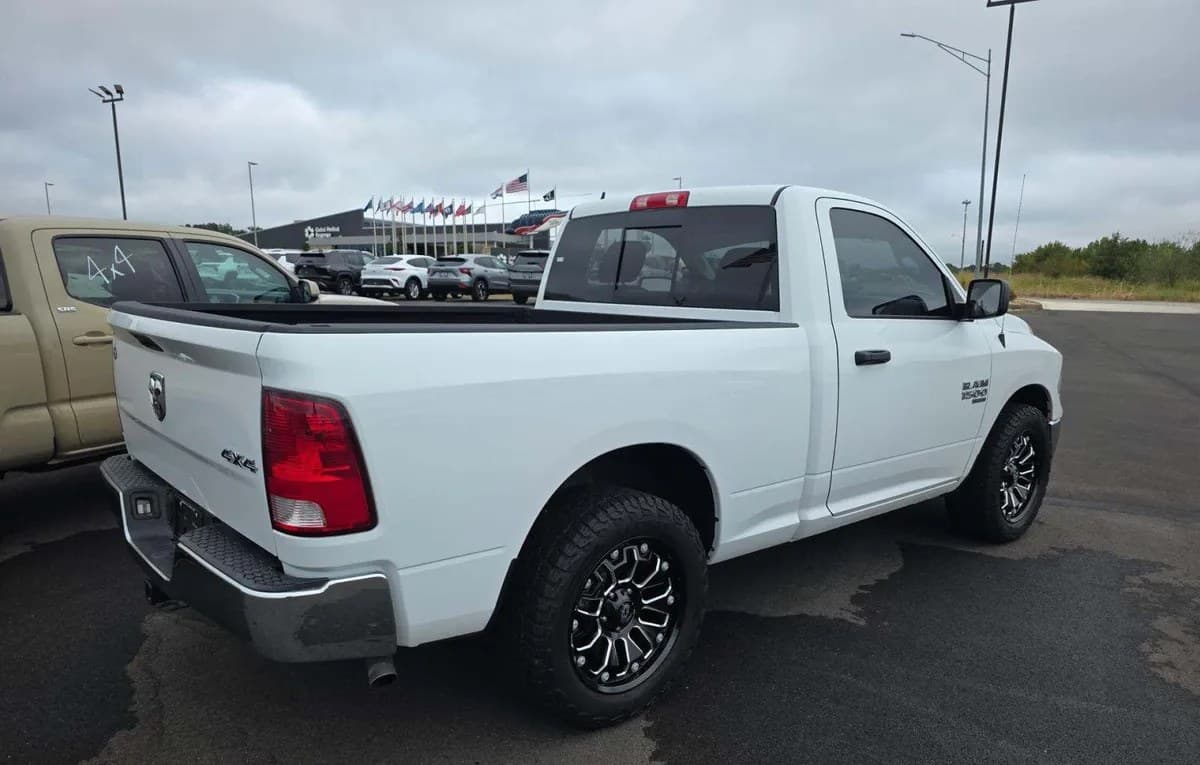 2022 RAM 1500 CLASSIC TRADESMAN REGULAR CAB MEDIUM BED 4