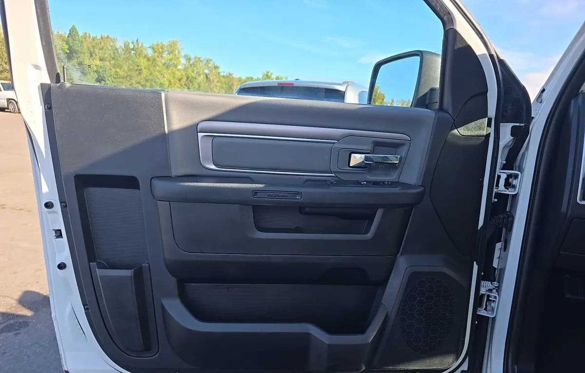 2022 RAM 1500 CLASSIC SLT REGULAR CAB LONG BED 6