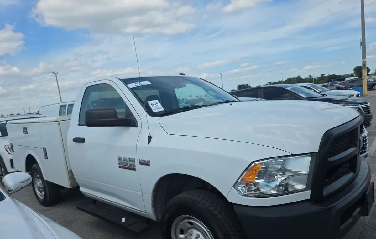 2017 RAM 2500 TRADESMAN REGULAR CAB LONG BED 4