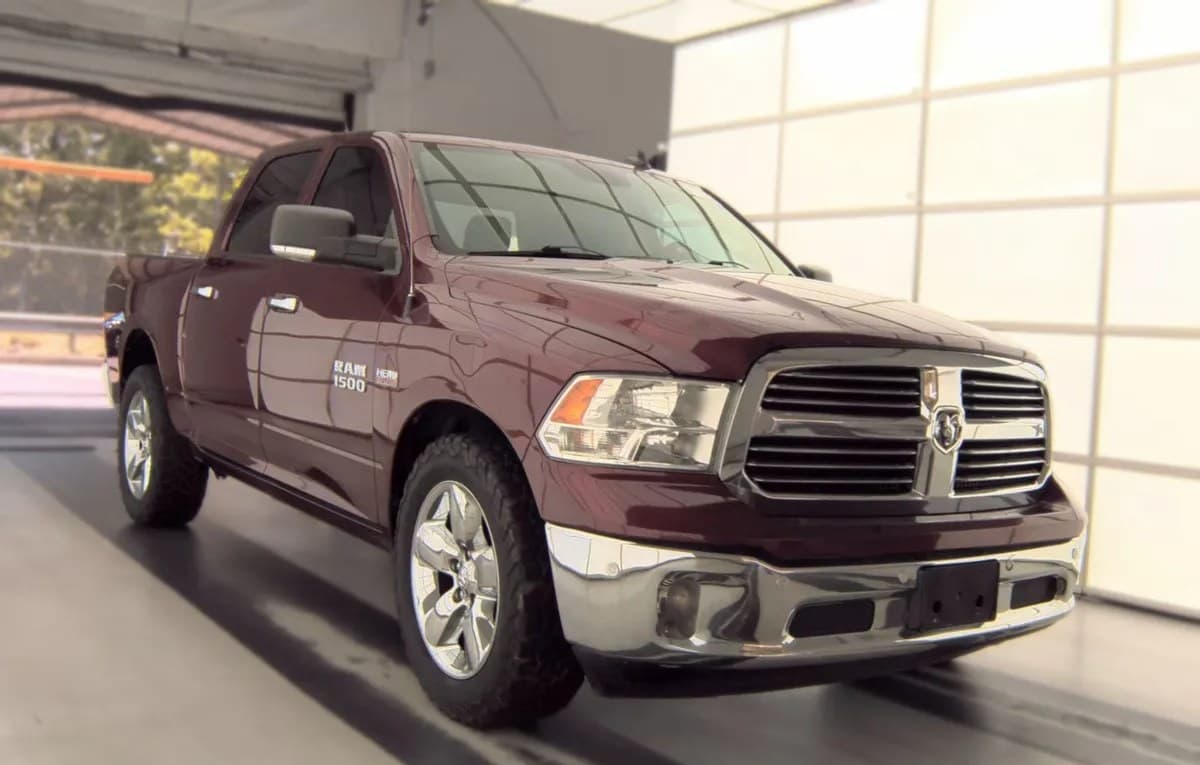 2017 RAM 1500 LONE STAR CREW CAB SHORT BED 4