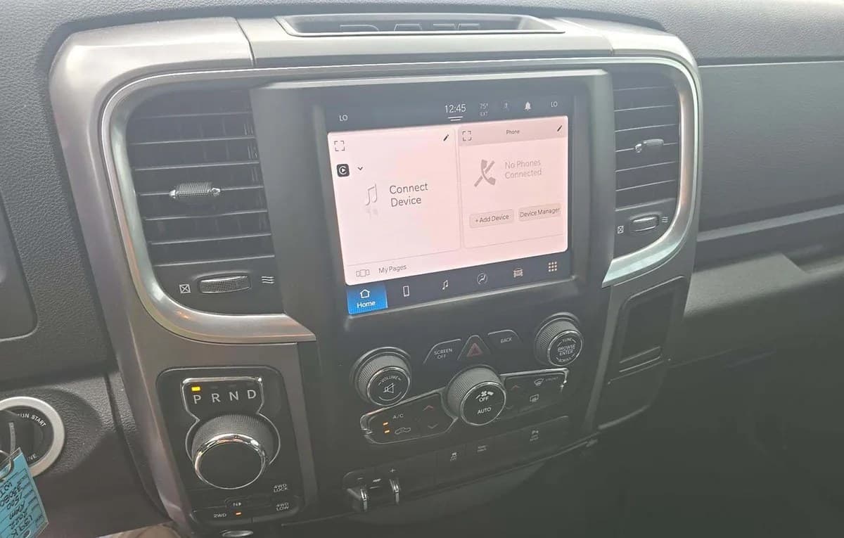 2022 RAM 1500 CLASSIC SLT CREW CAB SHORT BED 7