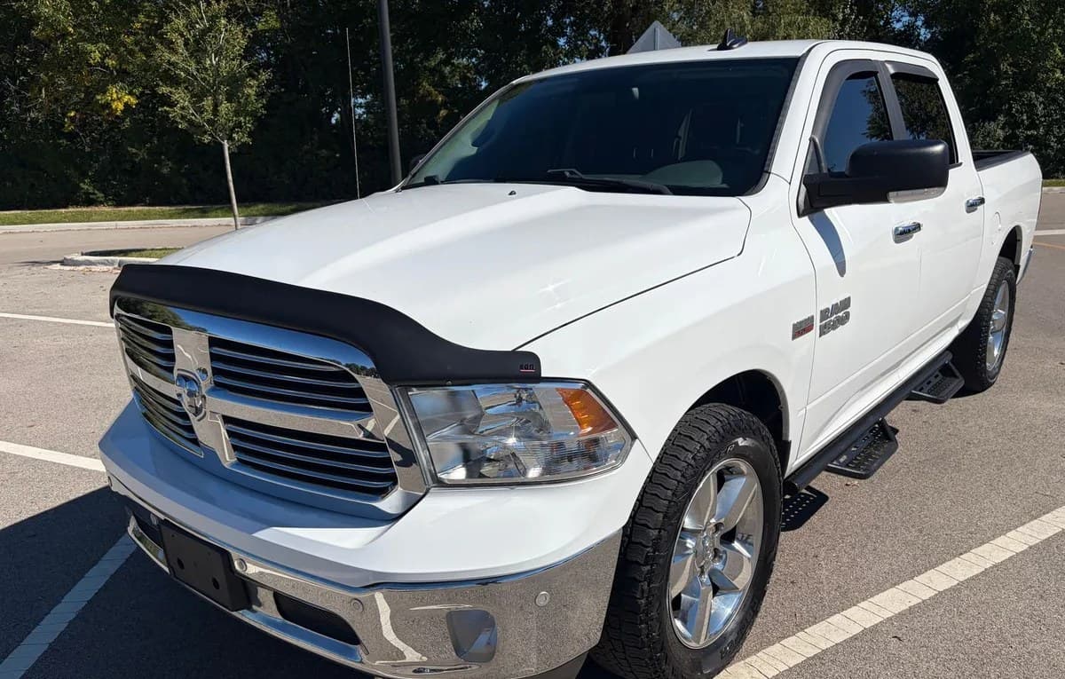 2017 RAM 1500 BIG HORN CREW CAB SHORT BED 2