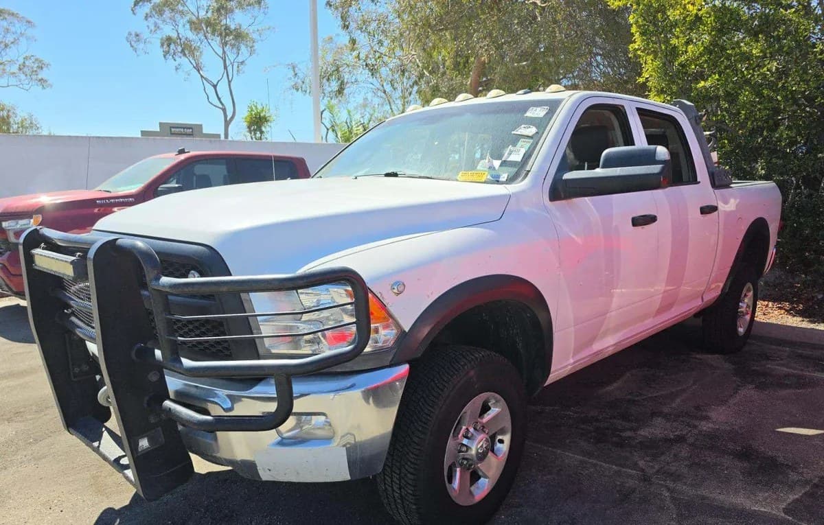 2017 RAM 2500 TRADESMAN CREW CAB MEDIUM BED 2