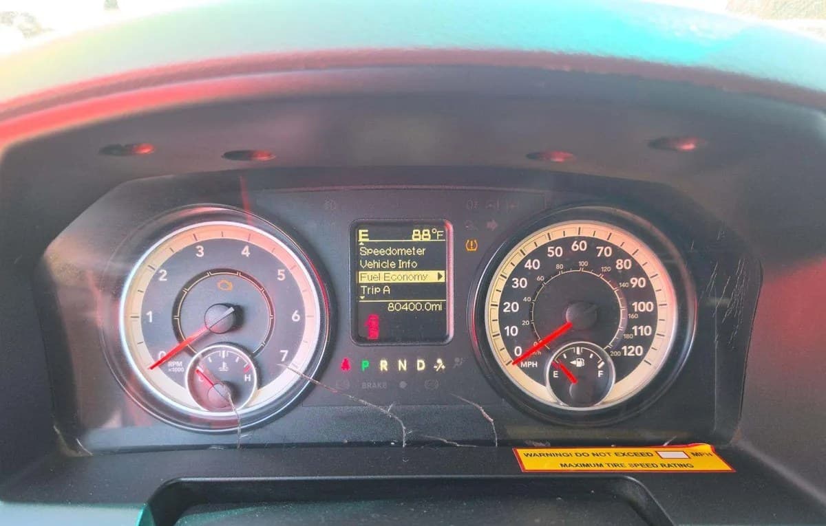 2017 RAM 2500 TRADESMAN CREW CAB MEDIUM BED 6