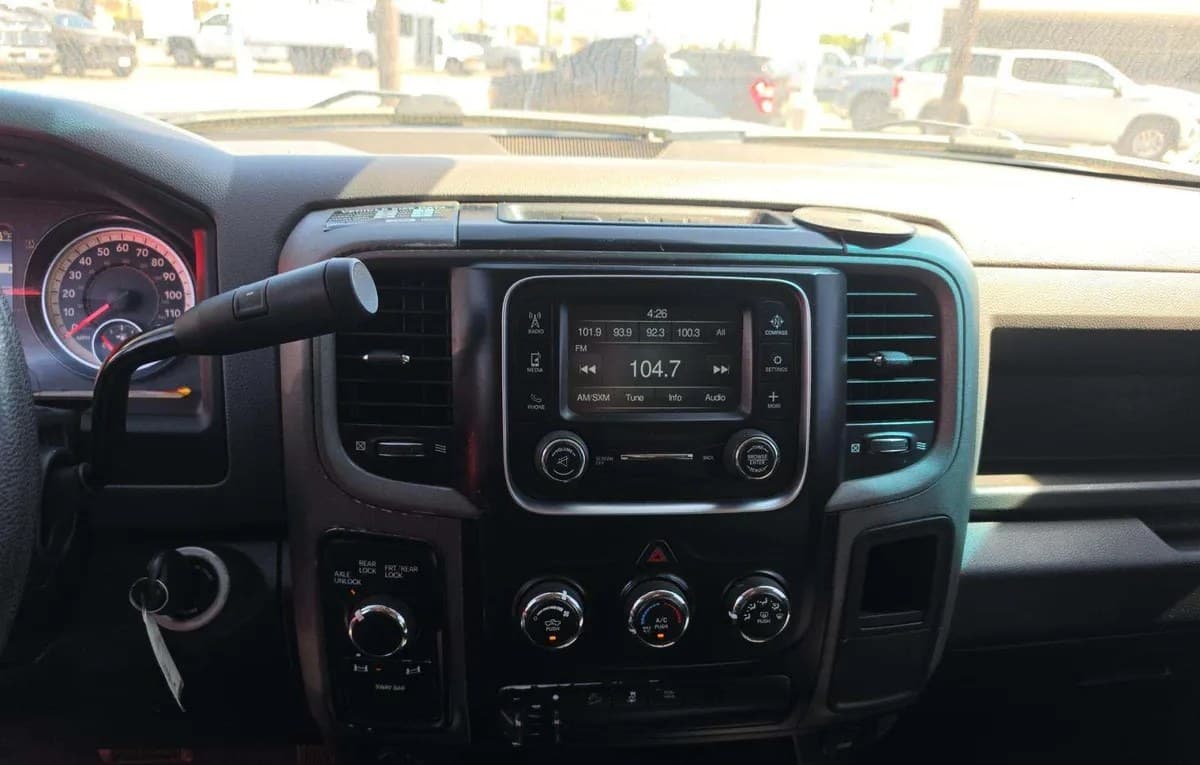 2017 RAM 2500 TRADESMAN CREW CAB MEDIUM BED 7