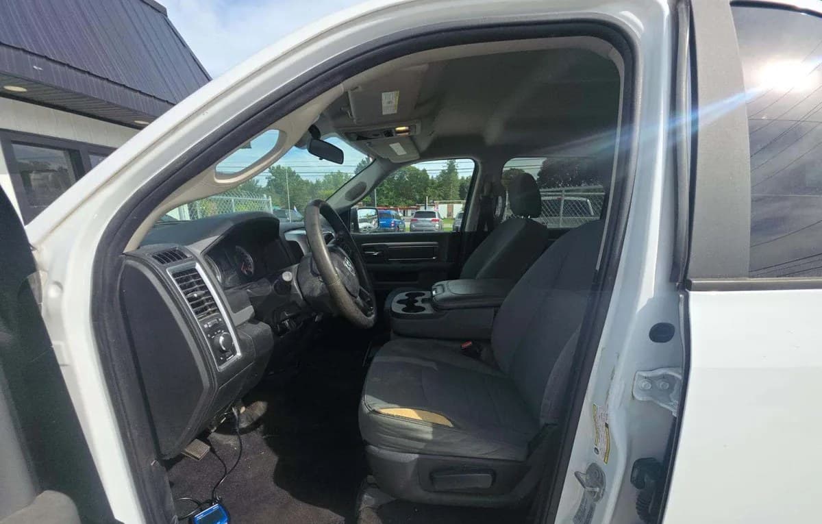 2017 RAM 2500 SLT CREW CAB MEDIUM BED 4