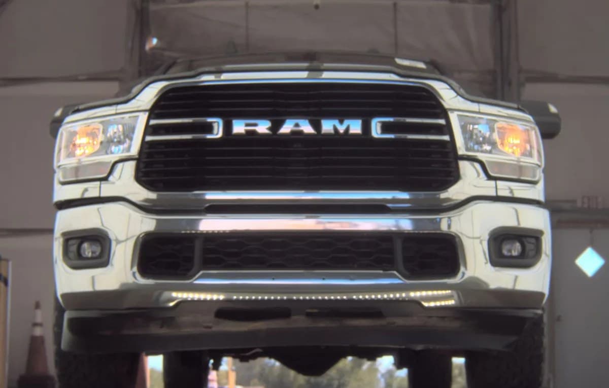 2019 RAM 2500 BIG HORN CREW CAB MEDIUM BED 4
