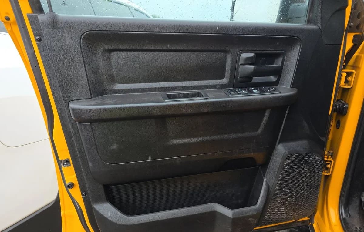 2019 RAM 2500 TRADESMAN CREW CAB MEDIUM BED 6