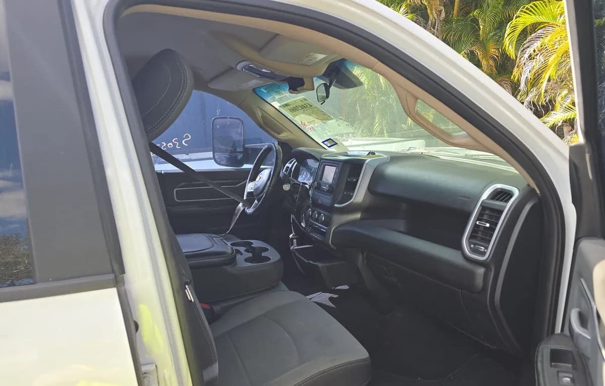 2020 RAM 2500 BIG Horn 5