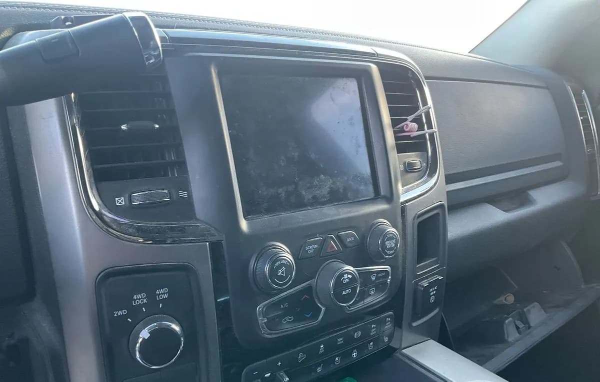 2018 RAM 2500 LARAMIE CREW CAB MEDIUM BED 7