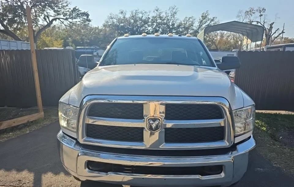 2017 RAM 2500 TRADESMAN CREW CAB LONG BED 3
