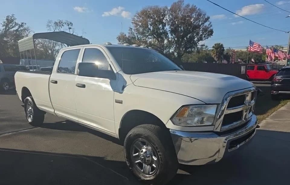 2017 RAM 2500 TRADESMAN CREW CAB LONG BED 4