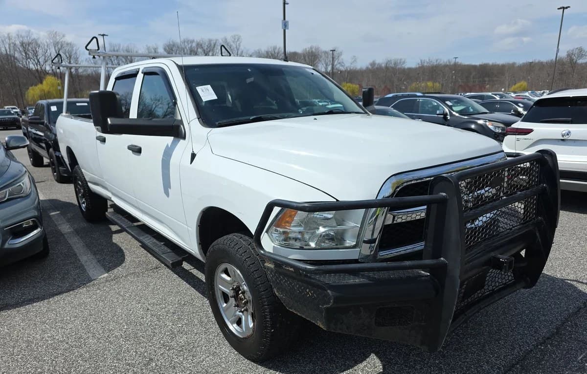 2018 RAM 2500 TRADESMAN CREW CAB LONG BED 4