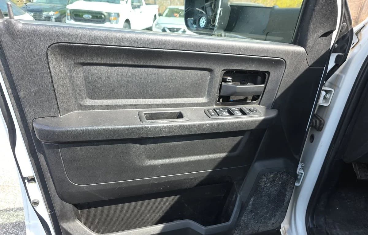 2018 RAM 2500 TRADESMAN CREW CAB LONG BED 6
