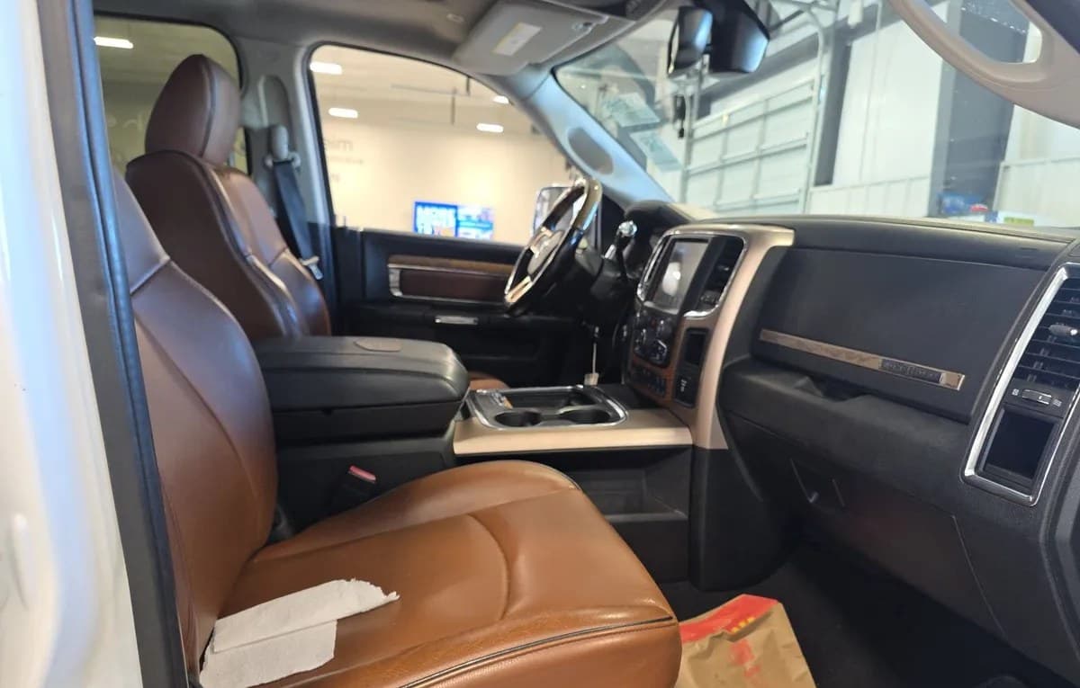 2017 RAM 2500 LARAMIE LONGHORN EXTENDED CREW CAB MEDIUM BED 5