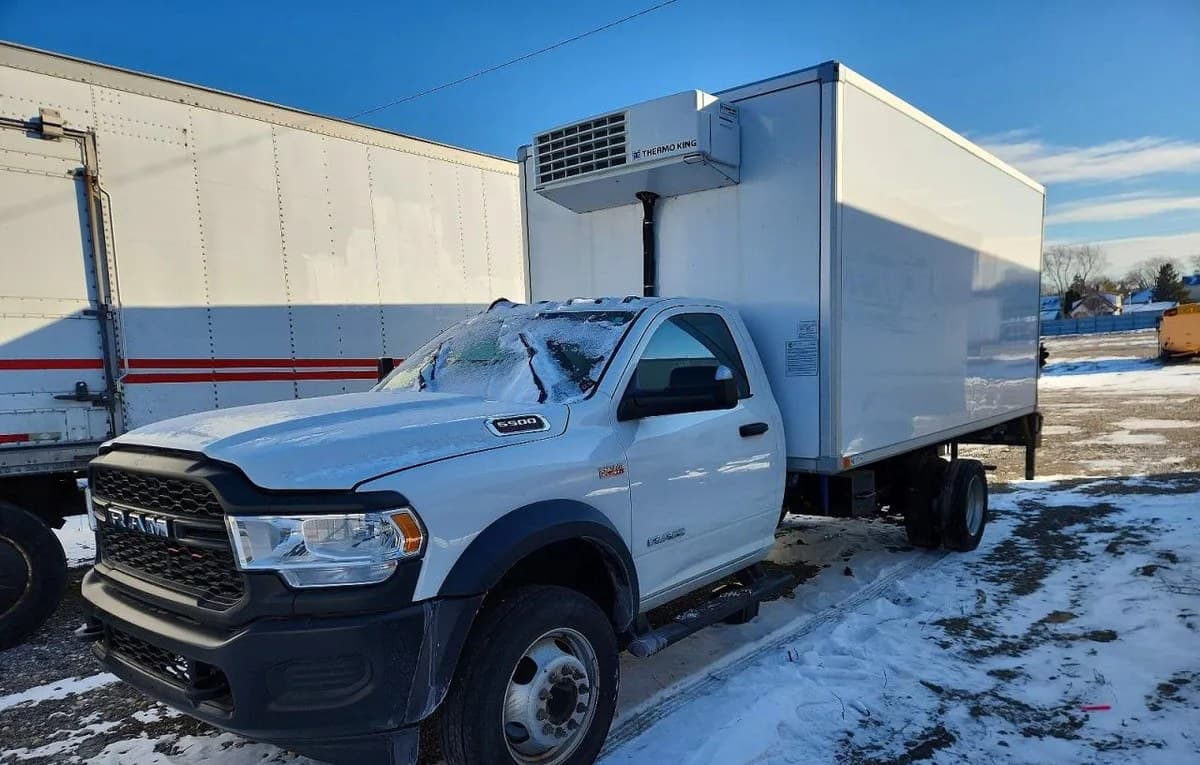 2022 RAM 5500 CAB CHASSIS TRADESMAN REGULAR CAB DRW 2