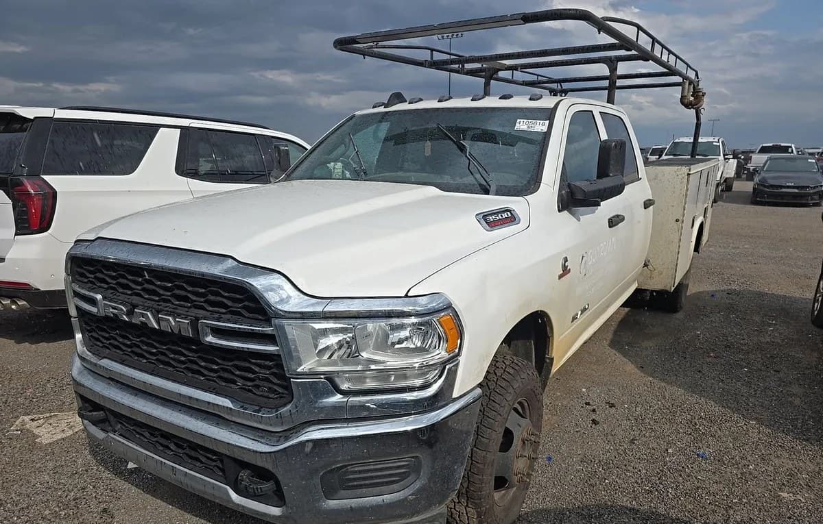 2021 RAM 3500 CAB CHASSIS TRADESMAN CREW CAB DRW 2