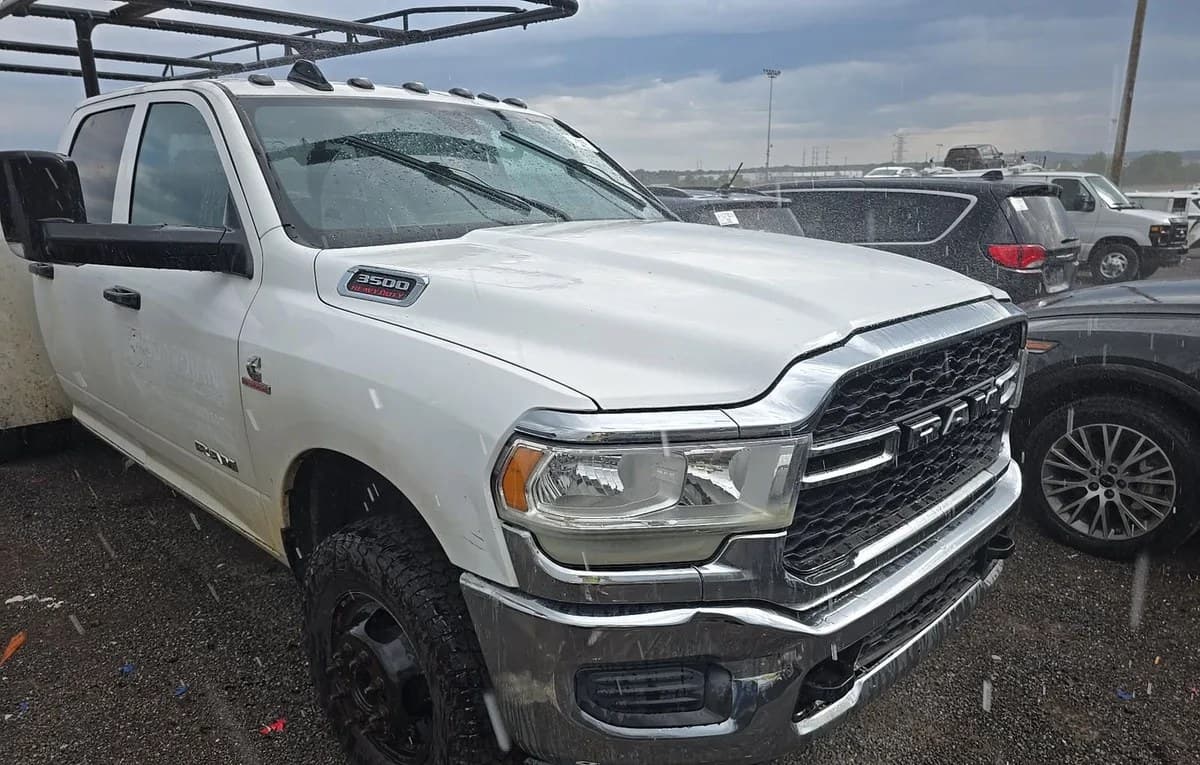 2021 RAM 3500 CAB CHASSIS TRADESMAN CREW CAB DRW 4