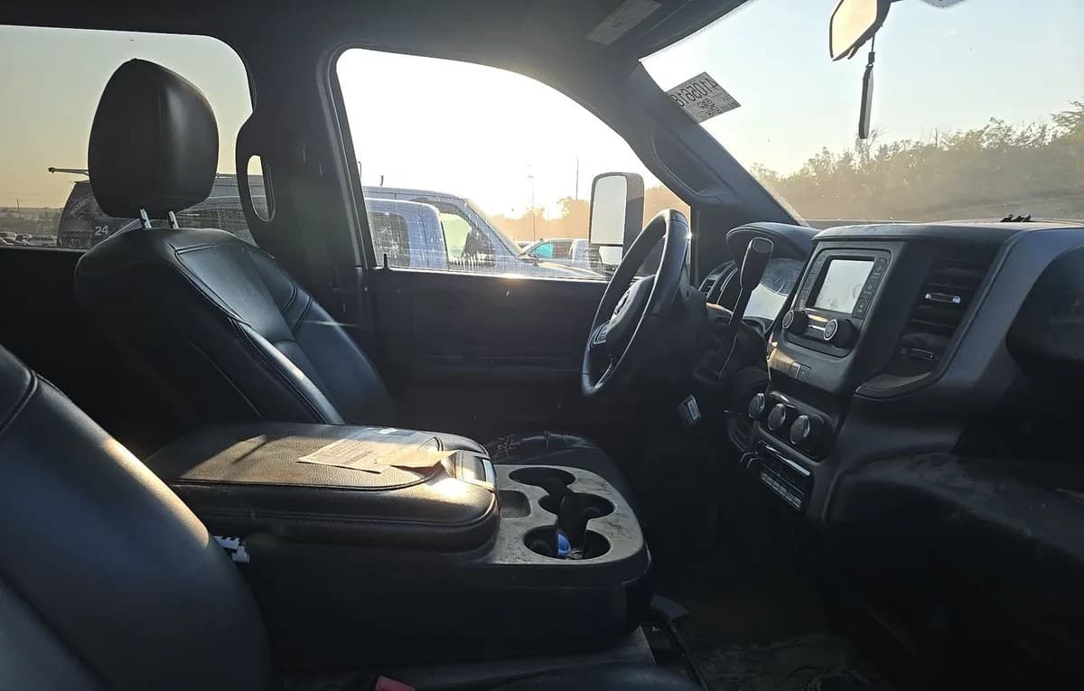 2021 RAM 3500 CAB CHASSIS TRADESMAN CREW CAB DRW 5