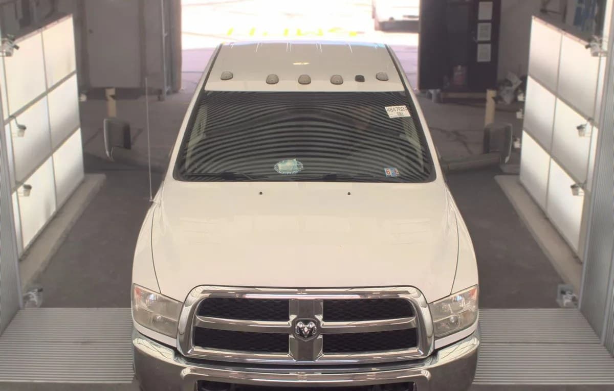 2018 RAM 3500 CAB CHASSIS SLT CREW CAB DRW 3