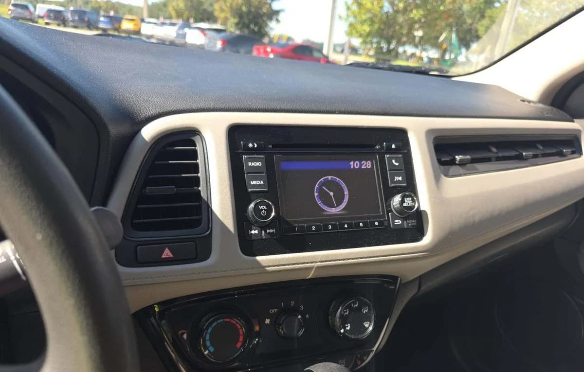 2019 HONDA HR-V LX 7