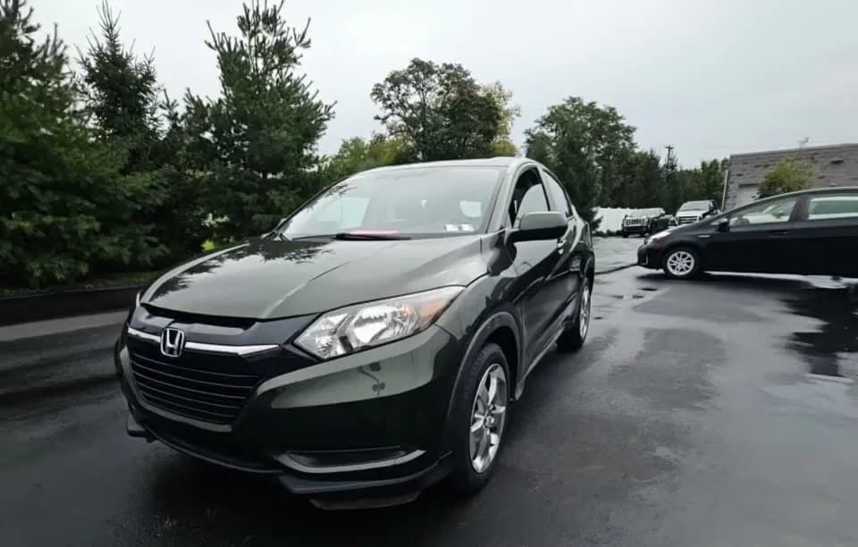 2018 HONDA HR-V LX 2
