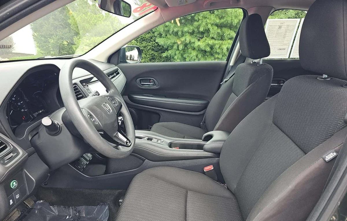 2018 HONDA HR-V LX 4