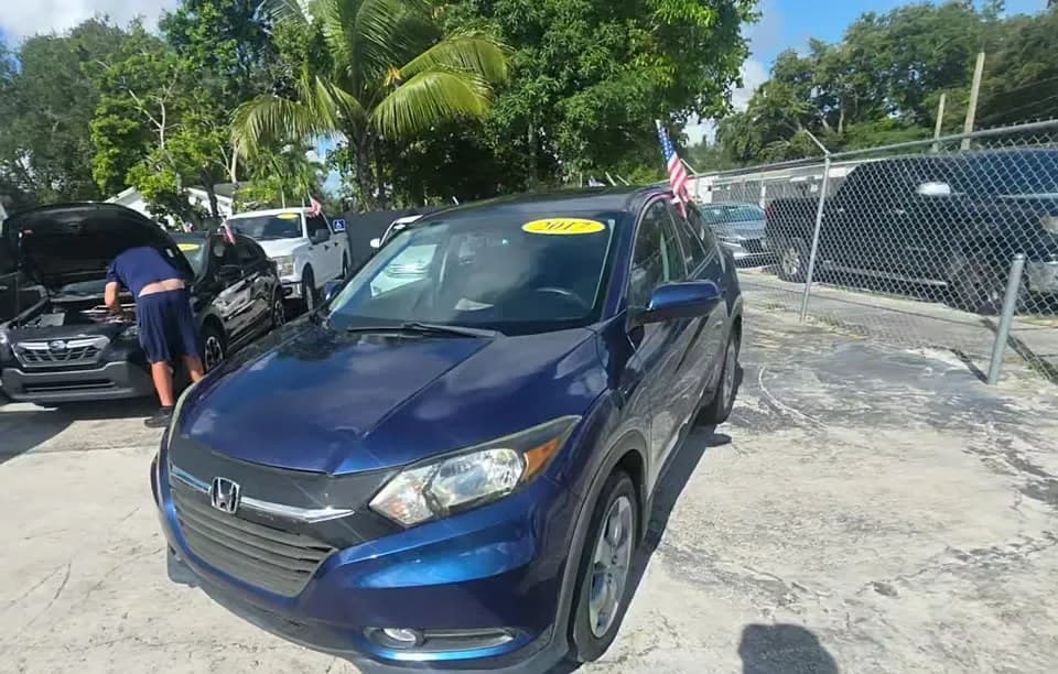2017 HONDA HR-V EX