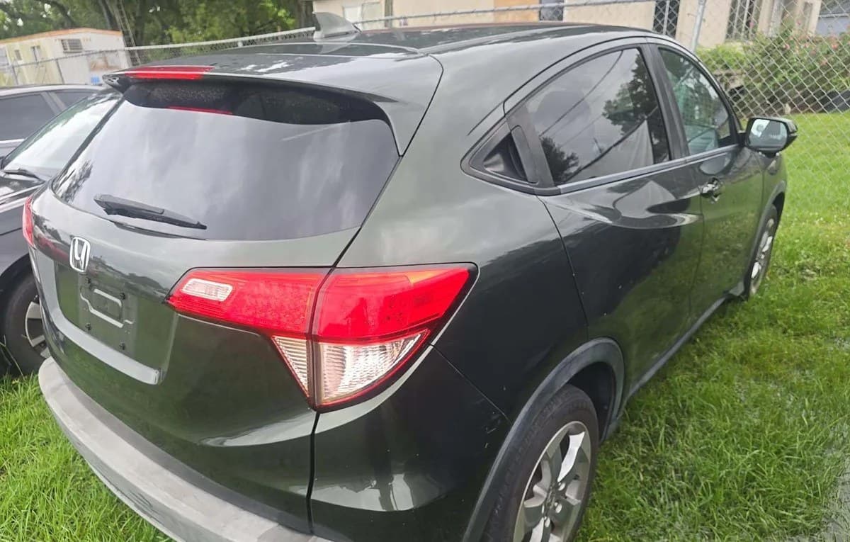 2017 HONDA HR-V EX 4